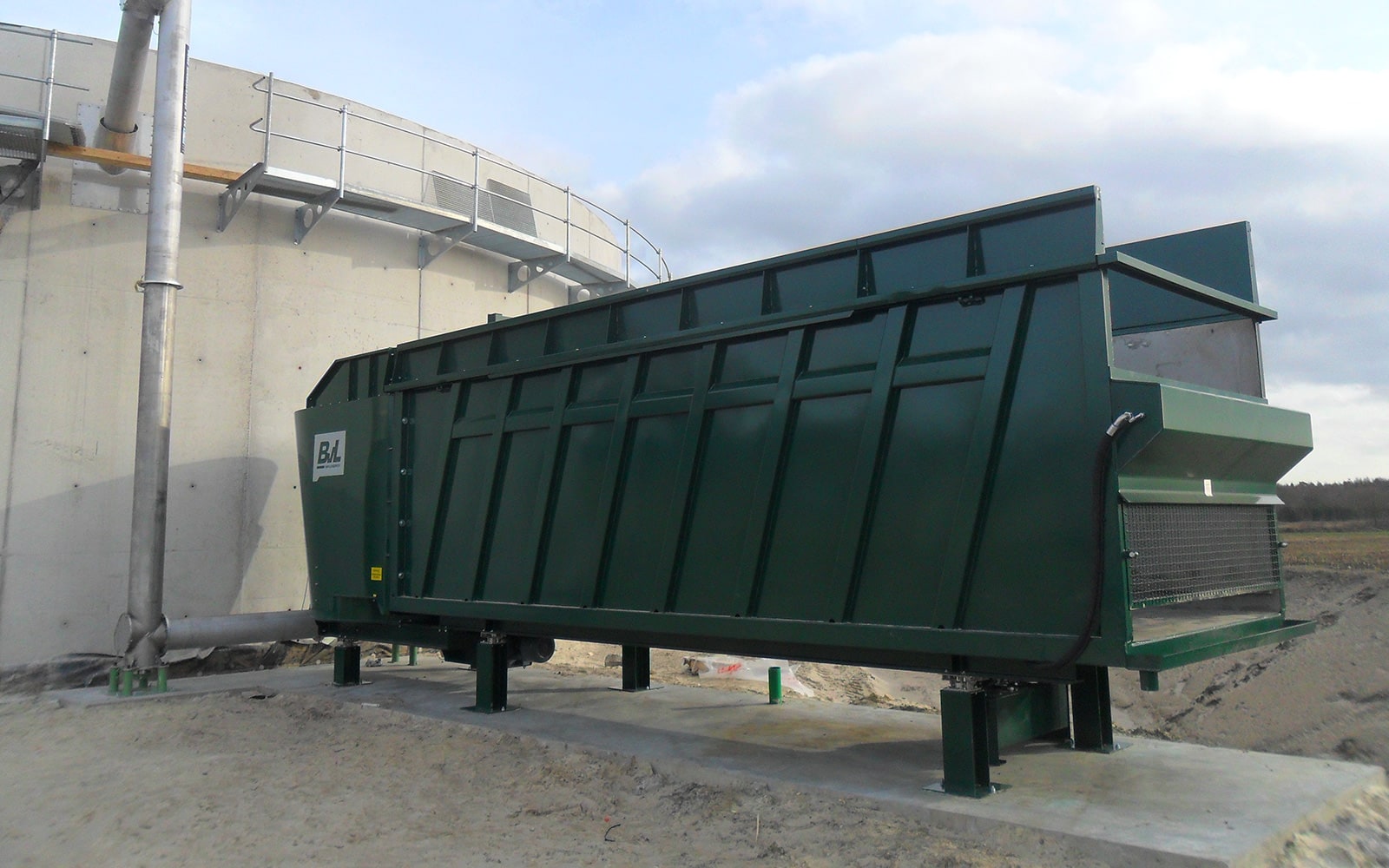 Abschiebeboden und Feststoffdosierer V-BIO Combi 1D